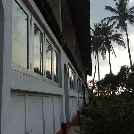 New Rest House Sea View Hotel نيجومبو المظهر الخارجي الصورة