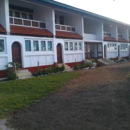 New Rest House Sea View Hotel نيجومبو المظهر الخارجي الصورة